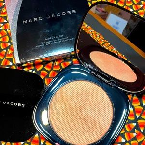 Marc Jacobs O!mega Glaze All Over Foil Luminizer